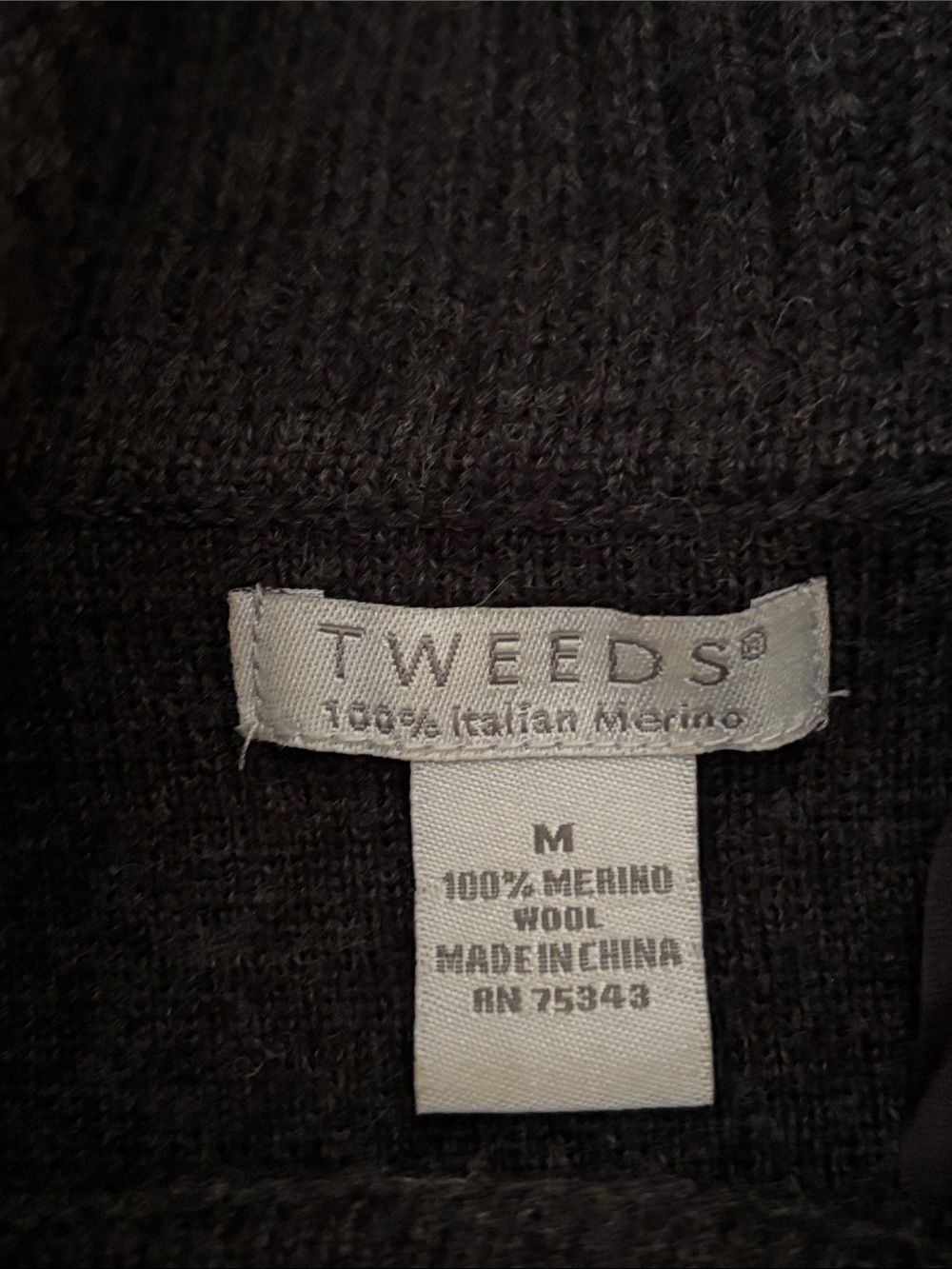TWEEDS VTG Charcoal Gray Italian Merino Wool Cowl Neck Button Cuff Sweater M - Picture 6 of 6
